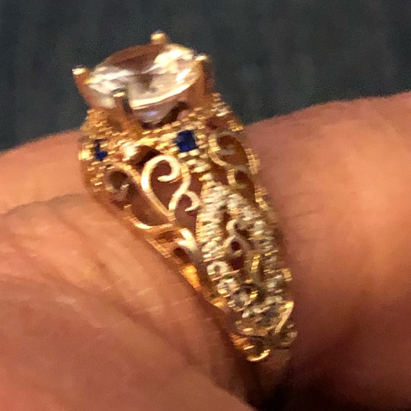 Ladies ring - Picture 3 of 8